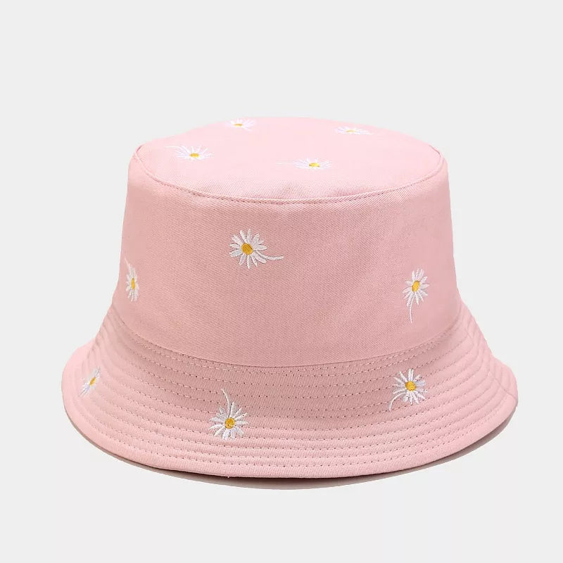 Irish Country Hat Daisy Embroidered Reversible in Blush